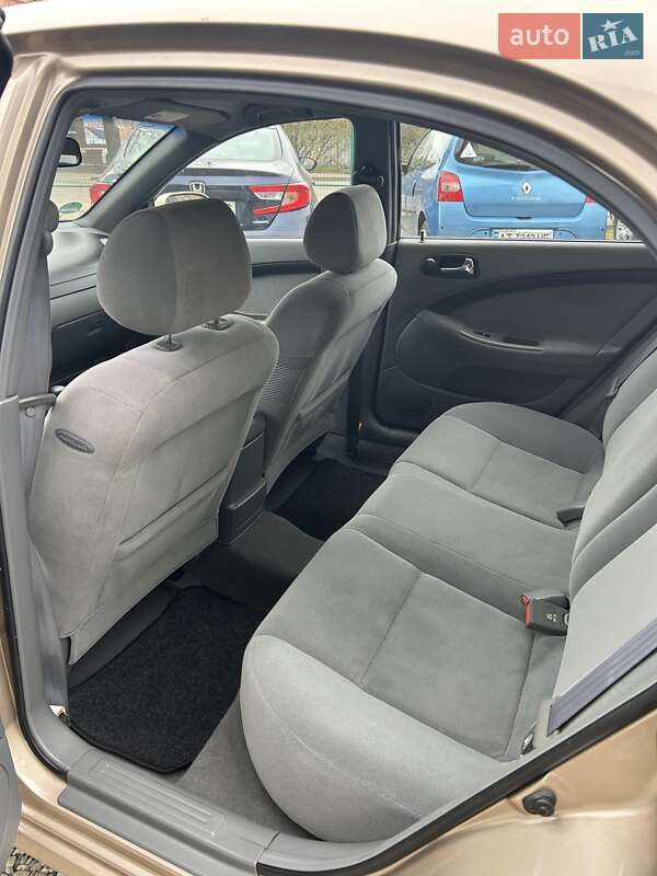 Хетчбек Chevrolet Lacetti 2006 в Коломиї