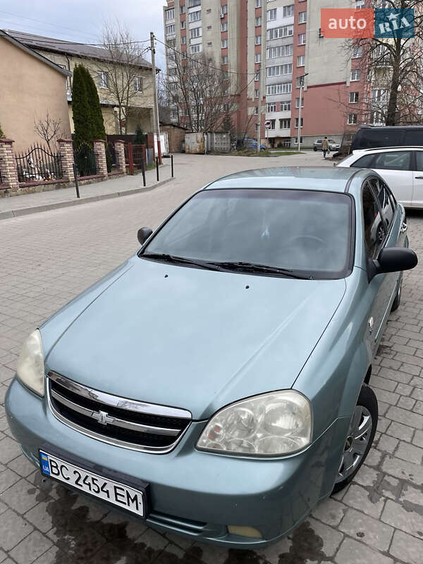 Седан Chevrolet Lacetti 2005 в Львові