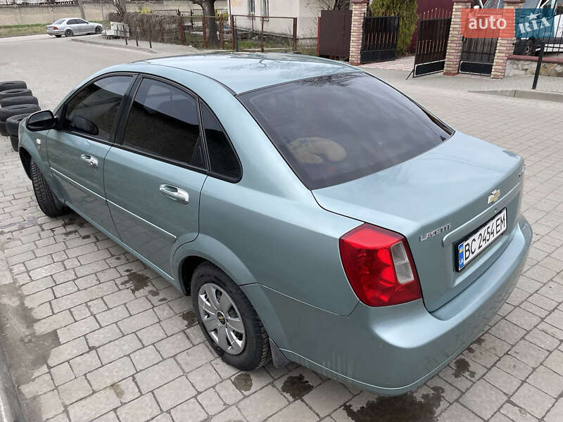 Седан Chevrolet Lacetti 2005 в Львові