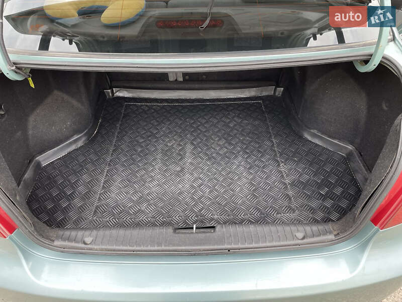 Седан Chevrolet Lacetti 2005 в Львові