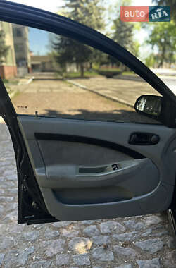 Хэтчбек Chevrolet Lacetti 2010 в 