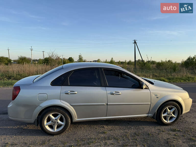 Седан Chevrolet Lacetti 2006 в Львове