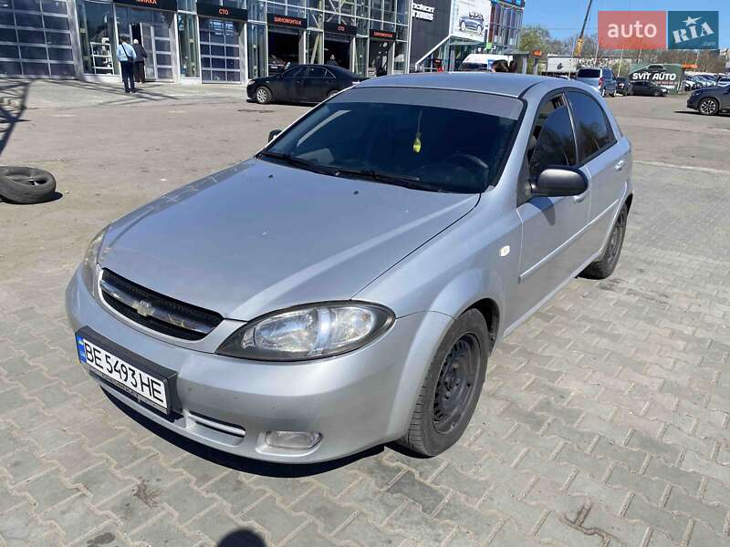 Хетчбек Chevrolet Lacetti 2005 в 