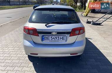 Хетчбек Chevrolet Lacetti 2005 в 