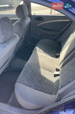 Хэтчбек Chevrolet Lacetti 2004 в 