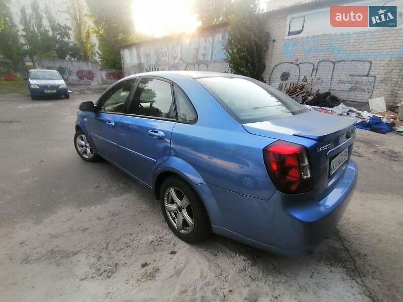 Седан Chevrolet Lacetti 2005 в 