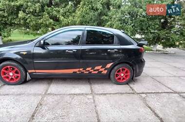 Хэтчбек Chevrolet Lacetti 2006 в 