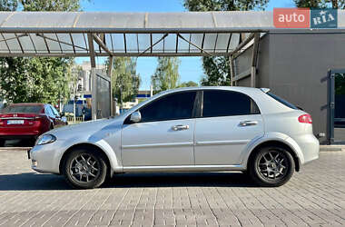 Хетчбек Chevrolet Lacetti 2007 в 