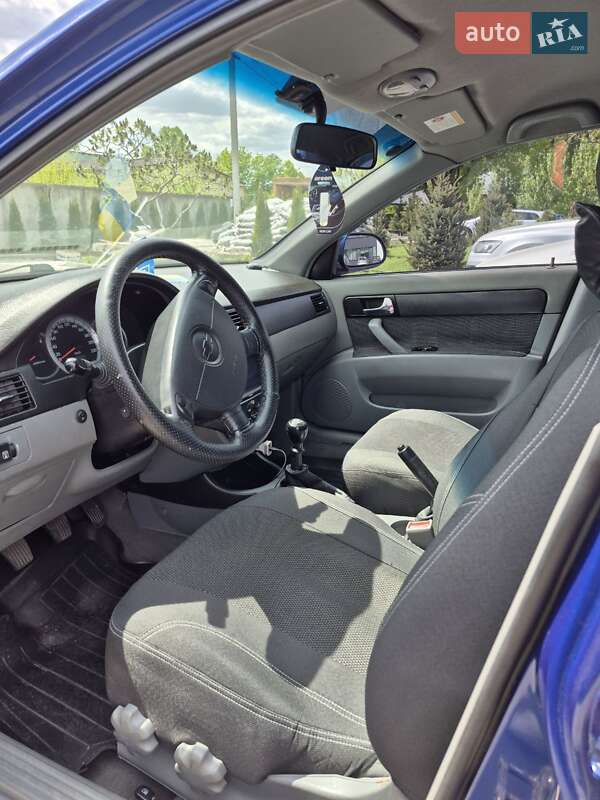 Седан Chevrolet Lacetti 2006 в Кропивницькому