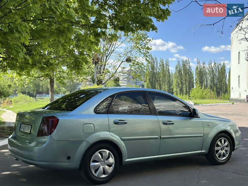 Седан Chevrolet Lacetti 2004 в Рівному