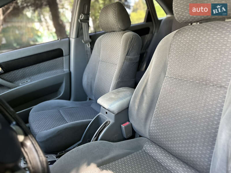 Седан Chevrolet Lacetti 2004 в Рівному