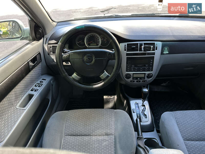 Седан Chevrolet Lacetti 2004 в Рівному