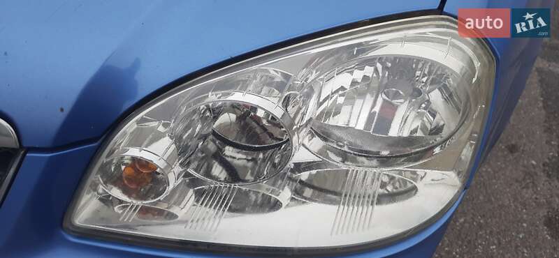Седан Chevrolet Lacetti 2005 в Киеве