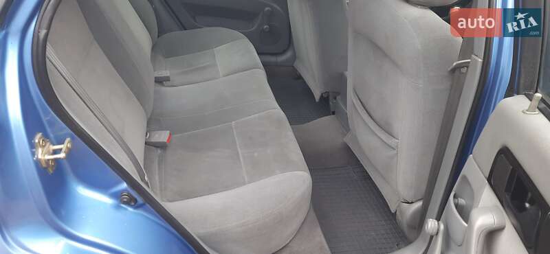Седан Chevrolet Lacetti 2005 в Киеве