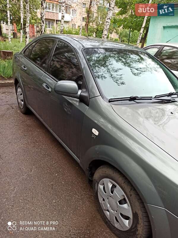 Седан Chevrolet Lacetti 2011 в Кривому Розі