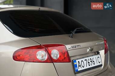 Хетчбек Chevrolet Lacetti 2005 в 