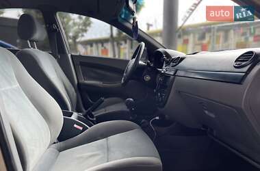 Хетчбек Chevrolet Lacetti 2005 в 