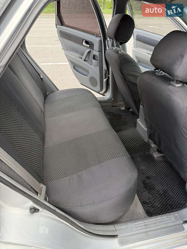 Седан Chevrolet Lacetti 2005 в Киеве