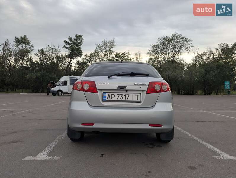 Хэтчбек Chevrolet Lacetti 2005 в Запорожье