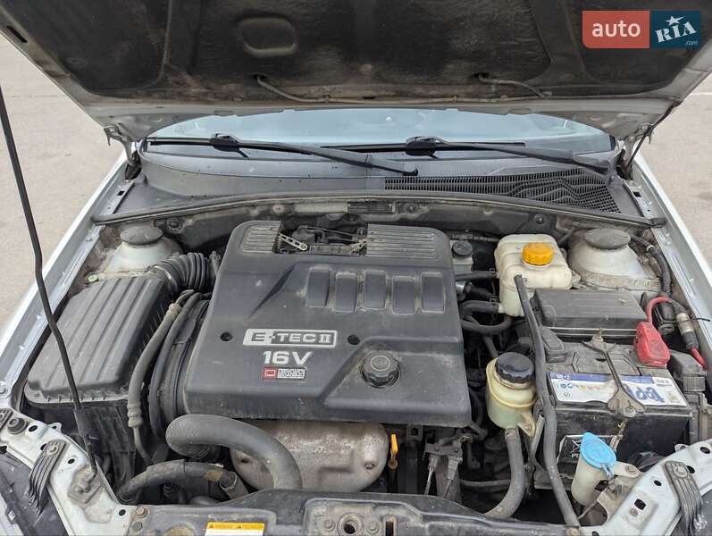 Хэтчбек Chevrolet Lacetti 2005 в Запорожье