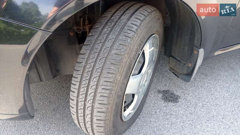 Седан Chevrolet Lacetti 2005 в Днепре