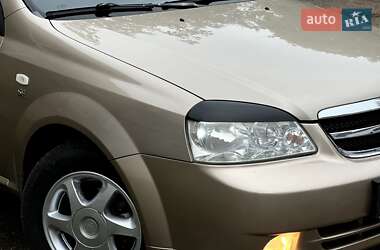 Седан Chevrolet Lacetti 2005 в 