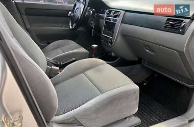 Седан Chevrolet Lacetti 2004 в 