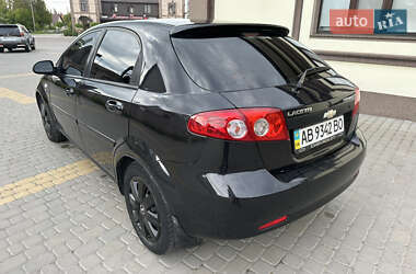 Хэтчбек Chevrolet Lacetti 2010 в 