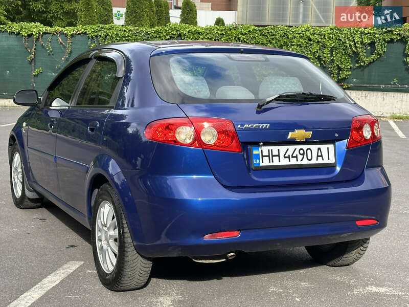 Хэтчбек Chevrolet Lacetti 2004 в Одессе