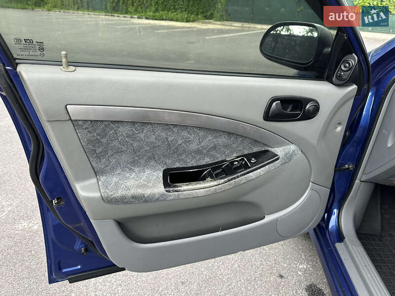 Хэтчбек Chevrolet Lacetti 2004 в Одессе