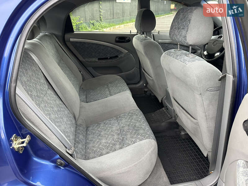 Хэтчбек Chevrolet Lacetti 2004 в Одессе