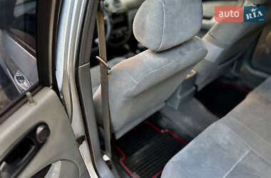 Хэтчбек Chevrolet Lacetti 2005 в 
