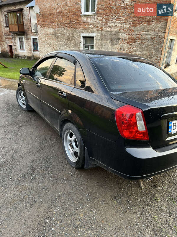 Седан Chevrolet Lacetti 2006 в Сколе