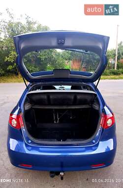 Хэтчбек Chevrolet Lacetti 2005 в 
