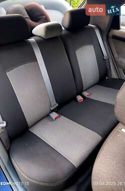 Хэтчбек Chevrolet Lacetti 2005 в 