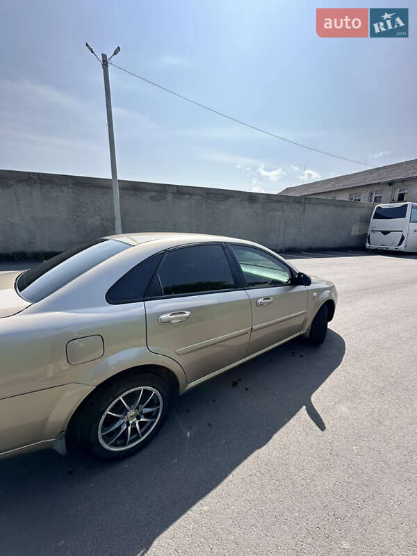 Седан Chevrolet Lacetti 2007 в Перечине