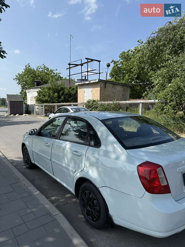 Седан Chevrolet Lacetti 2008 в Василькові