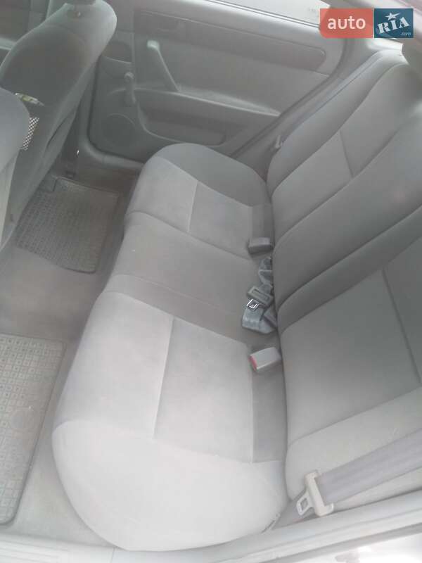 Седан Chevrolet Lacetti 2005 в Києві