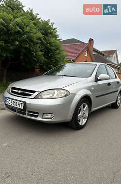 Хэтчбек Chevrolet Lacetti 2005 в Киеве
