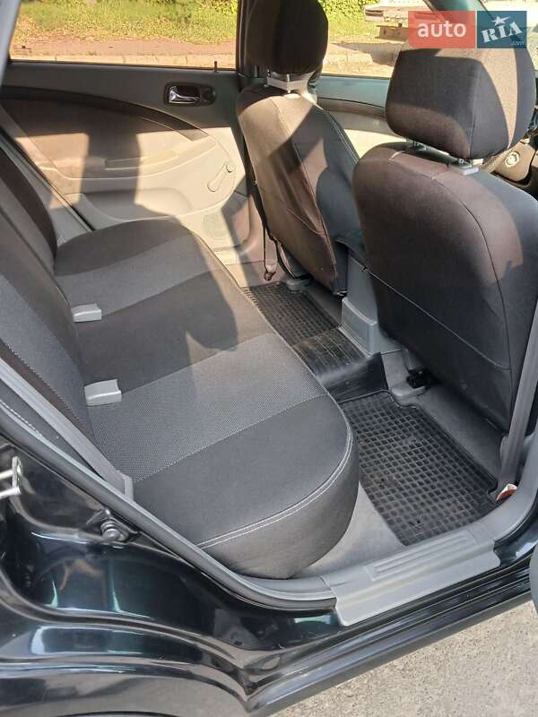 Универсал Chevrolet Lacetti 2008 в Киеве фото 8 Универсал Chevrolet Lacetti 2008 в Киеве