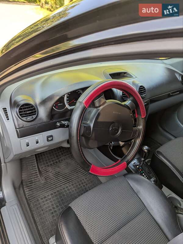 Хэтчбек Chevrolet Lacetti 2009 в Ровно