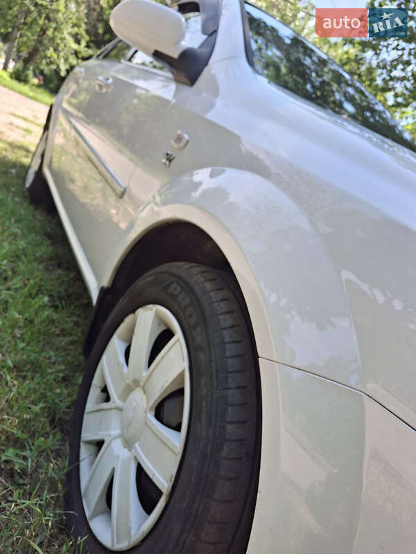 Седан Chevrolet Lacetti 2012 в Харькове