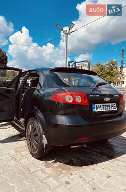 Хетчбек Chevrolet Lacetti 2007 в 
