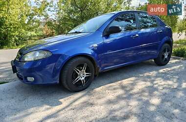 Хэтчбек Chevrolet Lacetti 2006 в Новомосковске