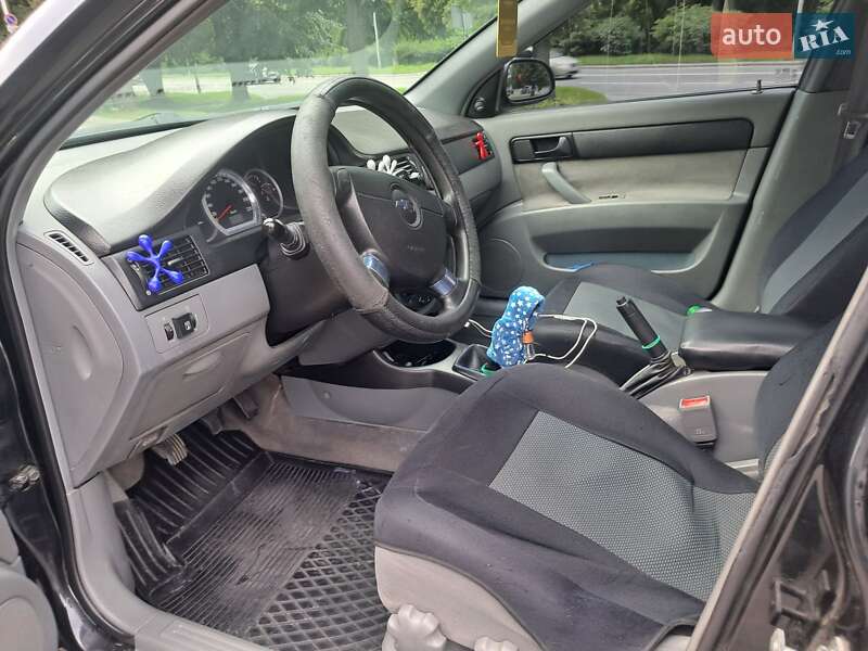 Седан Chevrolet Lacetti 2008 в Львові