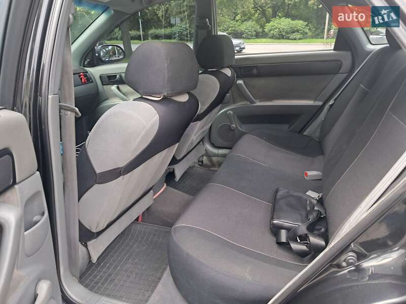 Седан Chevrolet Lacetti 2008 в Львові