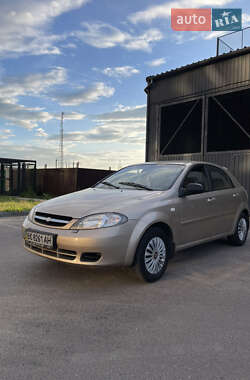 Хэтчбек Chevrolet Lacetti 2005 в Жовкве