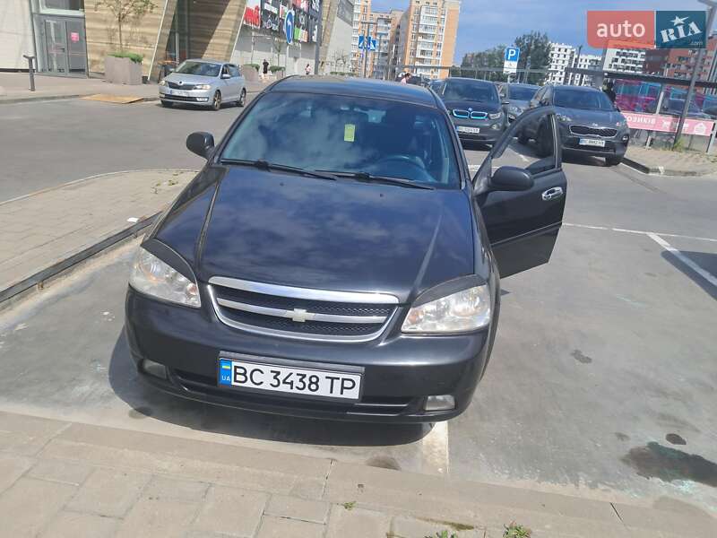 Седан Chevrolet Lacetti 2008 в Львові