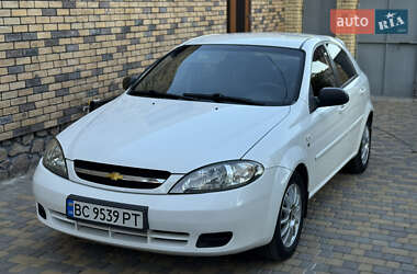 Хэтчбек Chevrolet Lacetti 2007 в Новом Буге