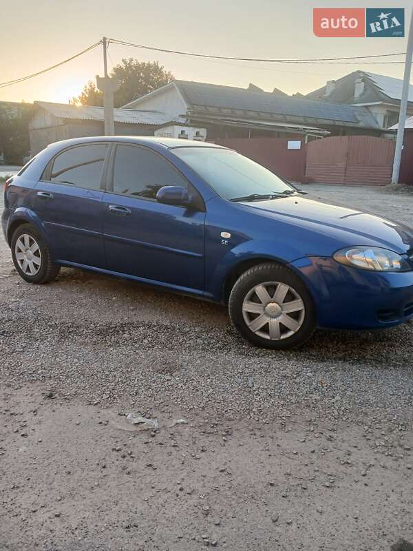 Хэтчбек Chevrolet Lacetti 2005 в Ивано-Франковске фото 3 Хэтчбек Chevrolet Lacetti 2005 в Ивано-Франковске